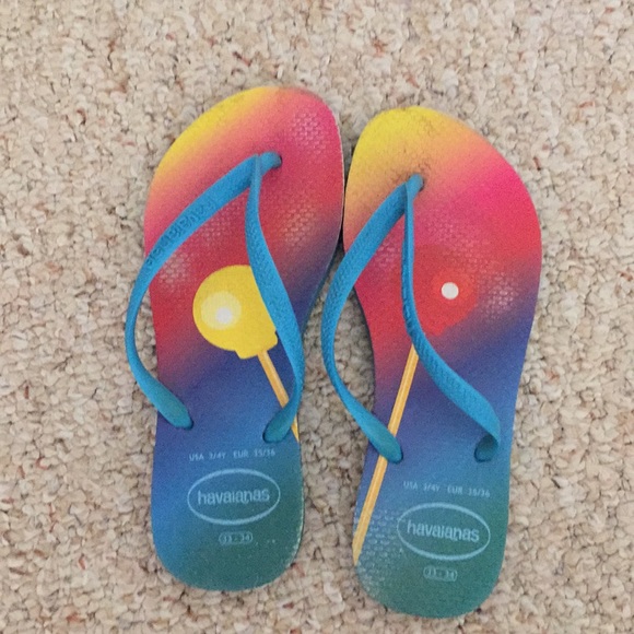 havianas size 4